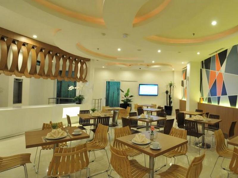 Clay Hotel Jakarta Exterior photo